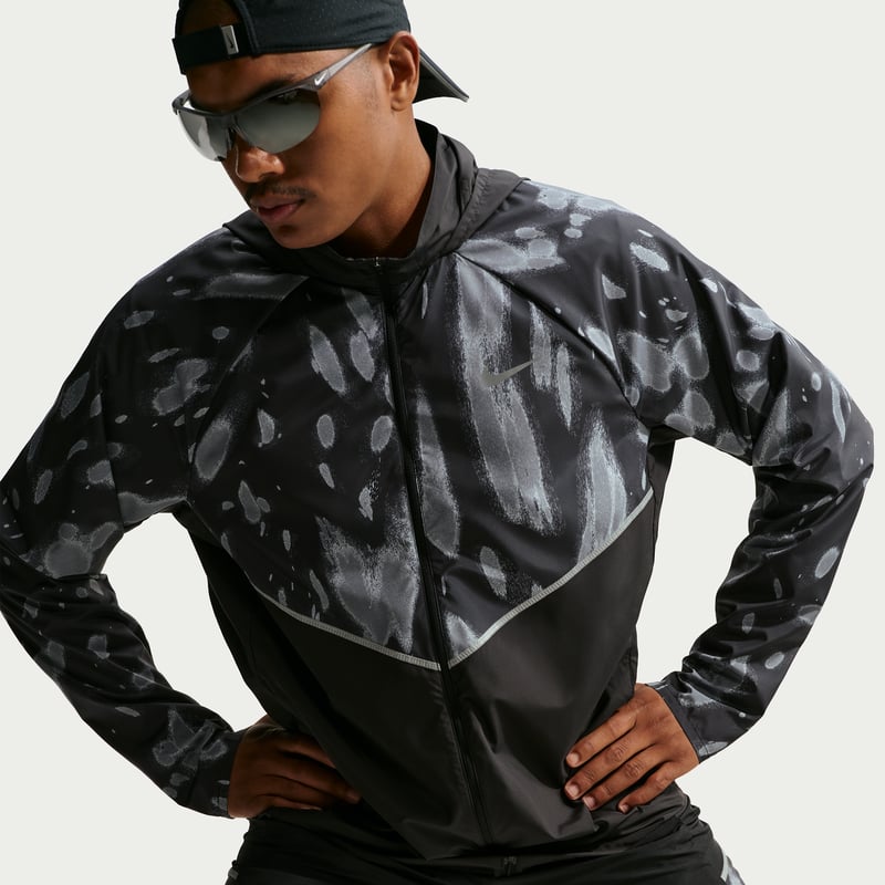 Chaqueta Nike Miler Repel UV Printed "Black" | Hombre | Correr | 03 | SPORTSHOWROOM