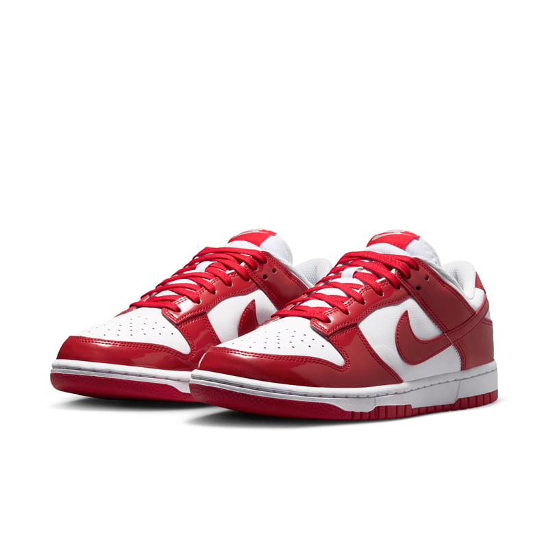 Nike Dunk Low SE ‘Patent’ sneakers "White & University Red" | Dame | Sportstyle | 05 | SPORTSHOWROOM