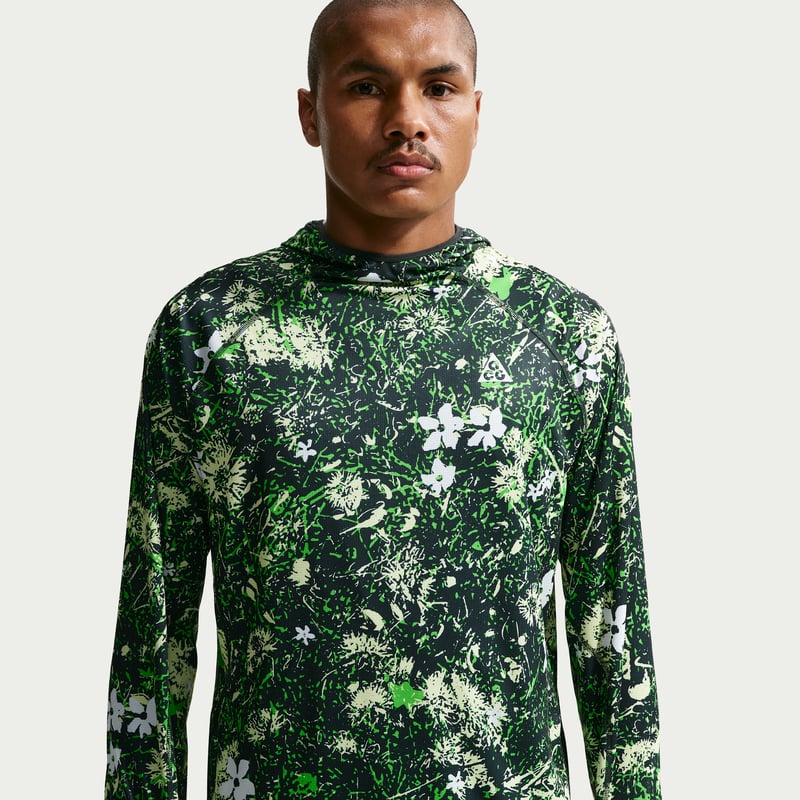 Nike ACG "Solar Chase" Dri-FIT UV Protection Hooded Top "Mean Green & Black Spruce" | Men | Outdoor | 01 | SPORTSHOWROOM