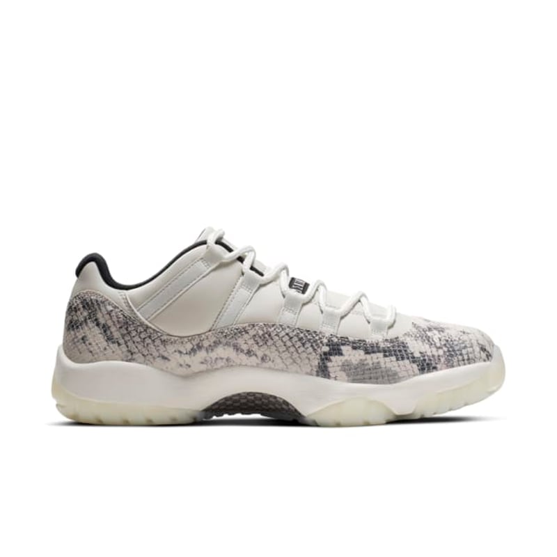 Jordan 11 Retro Low CD6846-002 03
