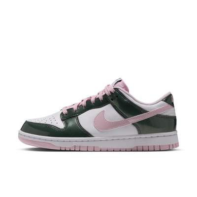 Superge Nike Dunk Low SE "Camo Green & Pink Foam" | Ženske | Sportstyle | 01 | SPORTSHOWROOM