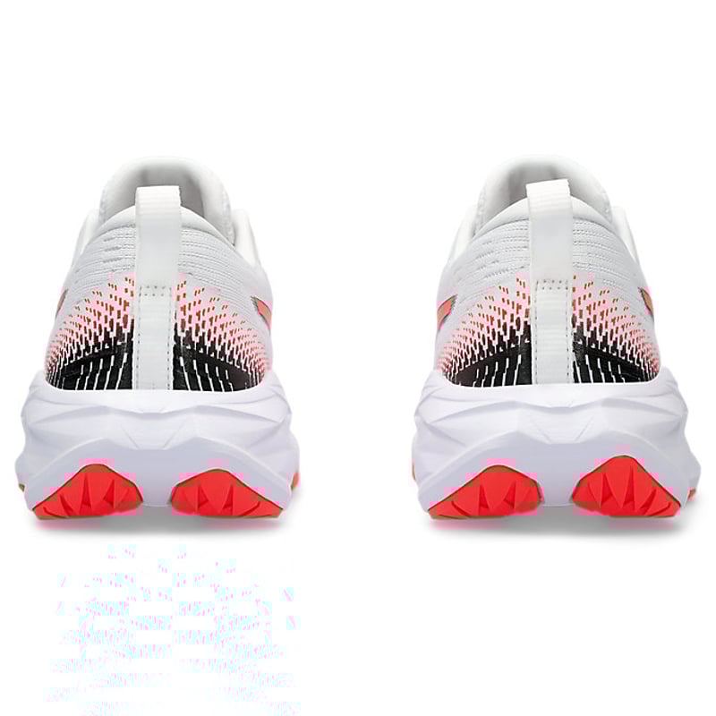 ASICS Novablast 4 1014A317-100 05