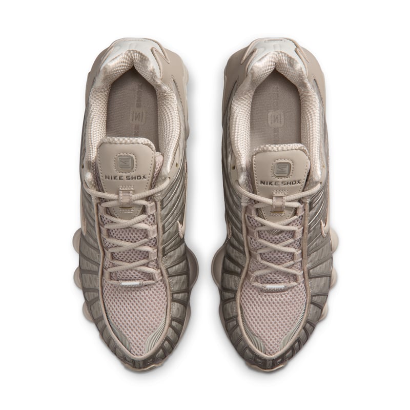 Nike Shox TL trainers "Cream II & Enigma Stone" | Women | SportStyle | 03 | SPORTSHOWROOM