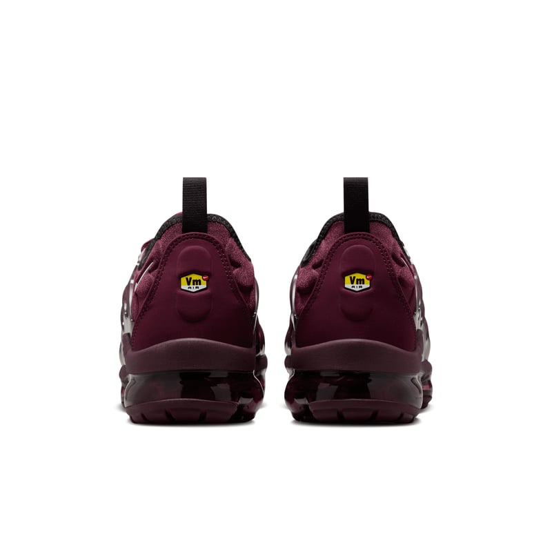 Nike Air VaporMax Plus FN6850-681 06