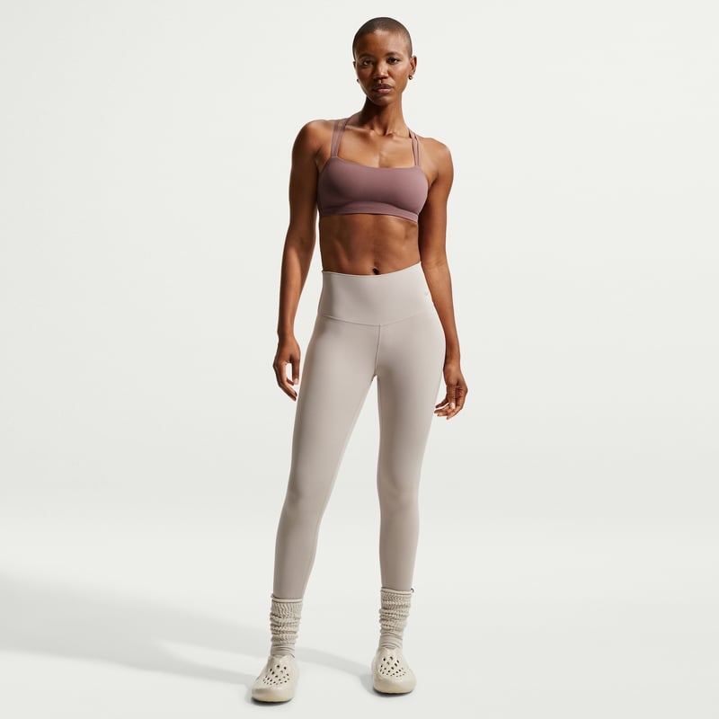 Nike Zenvy Strappy IB9847-502 04