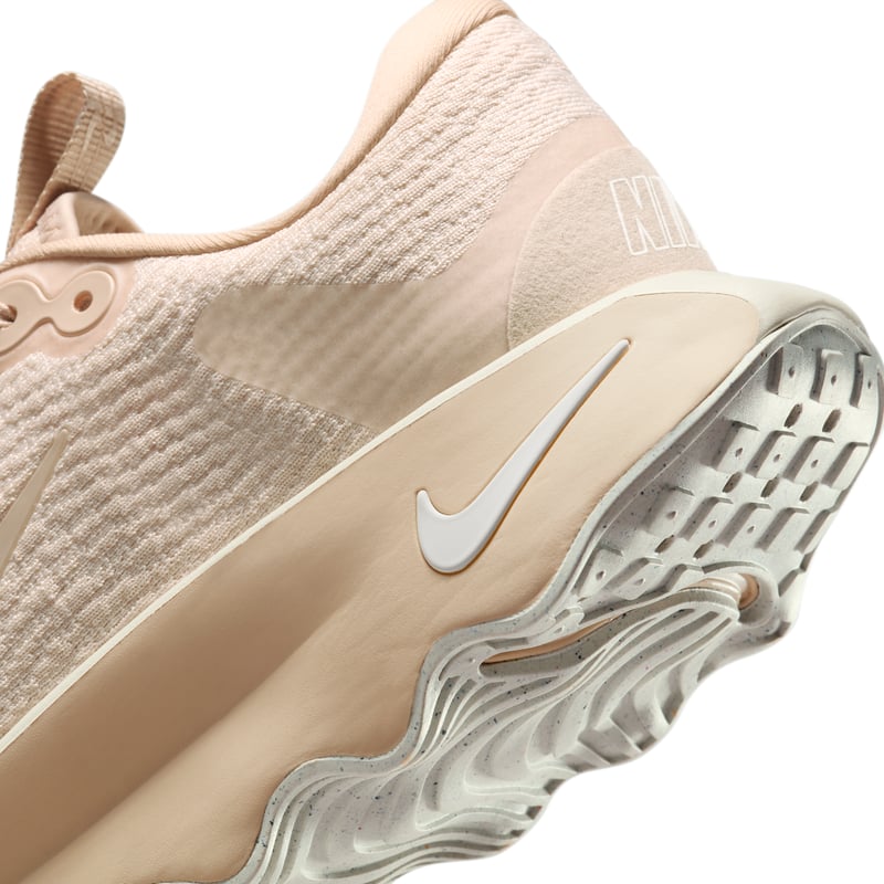 Nike Motiva DV1238-110 08