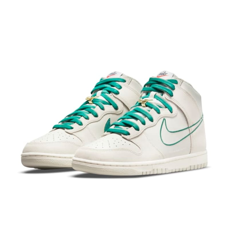 Nike Dunk High SE DH0960-001 05