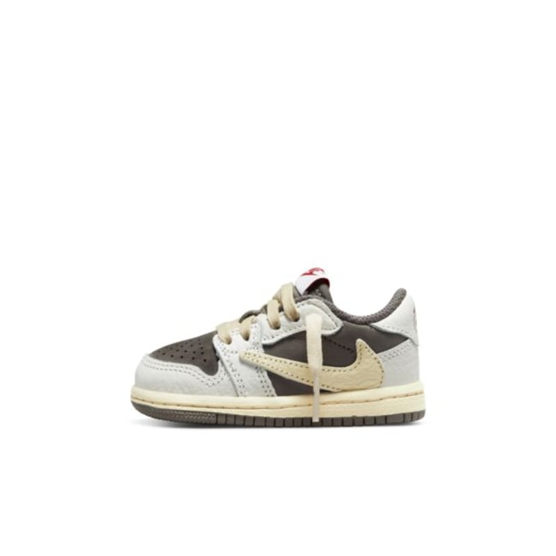 Jordan 1 Low x Travis Scott DO5441-162 01