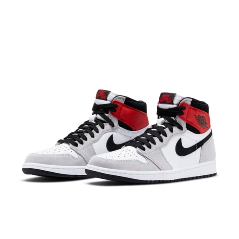 Jordan 1 Retro High OG 555088-126 04