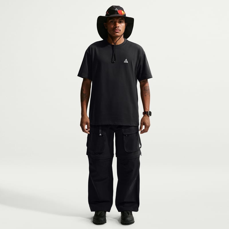 Nike ACG Short-Sleeve DC5356-010 04