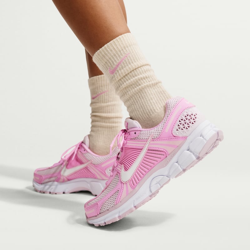 Nike Zoom Vomero 5 trainers "Pink Rise & Bleached Lilac" | Women | SportStyle | 08 | SPORTSHOWROOM