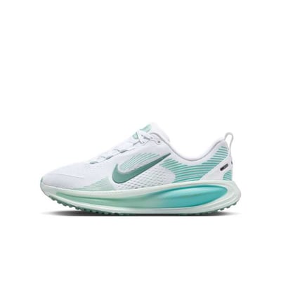 Nike Vomero 18 HQ2157-106