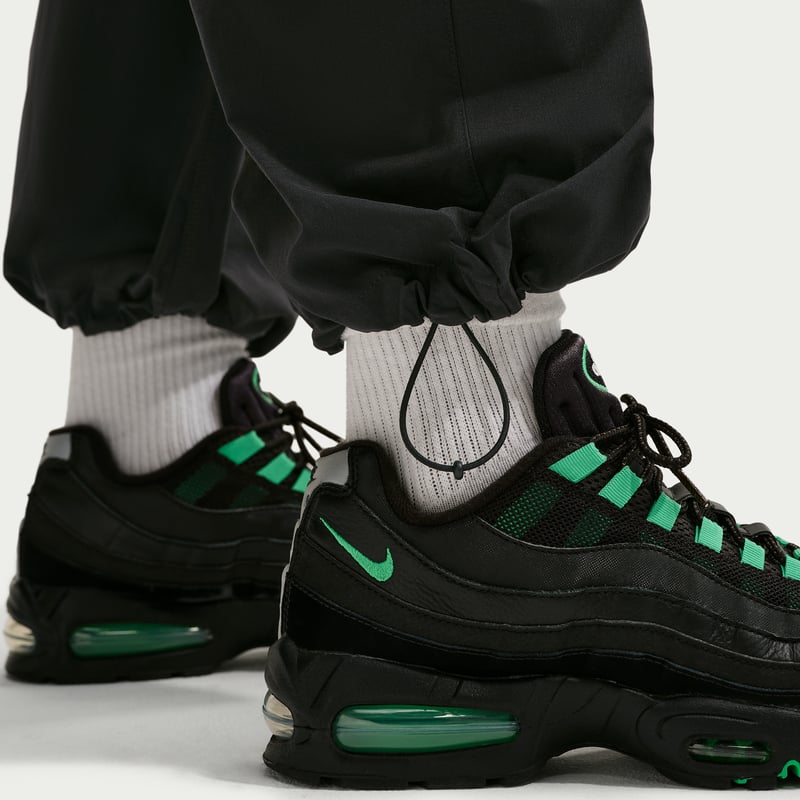 Nike Tech Woven Oversized HM7158-010 06
