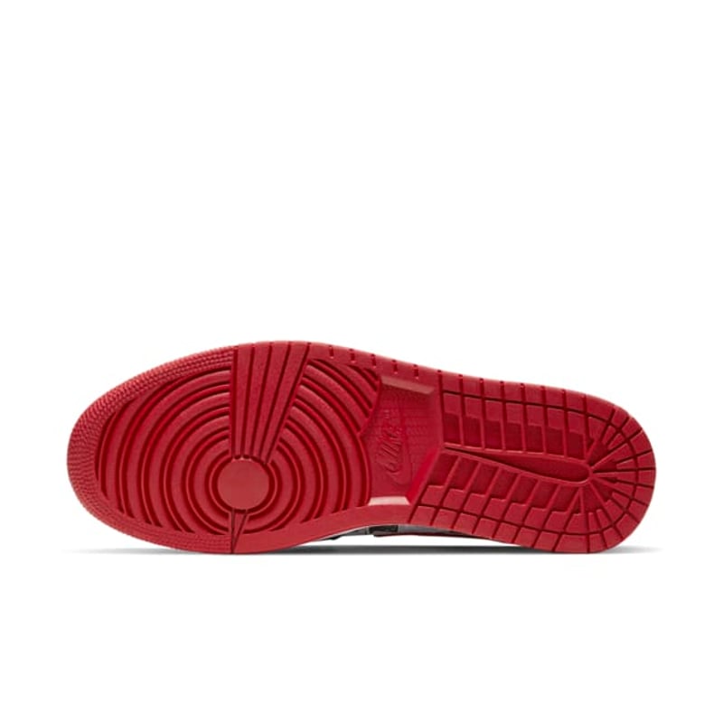 Jordan 1 Mid SE 852542-061 02