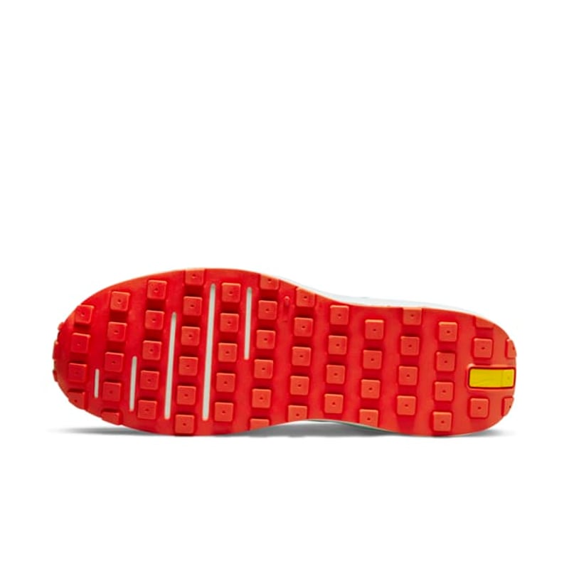 Nike Waffle One DQ7637-001 02
