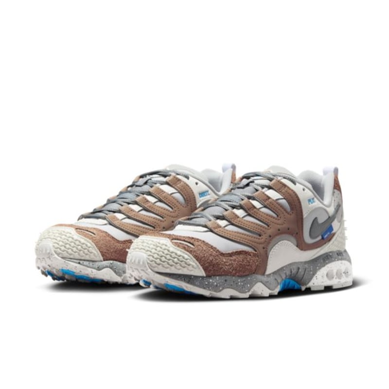 Nike Air Terra Humara x Undefeated FN7546-200 05
