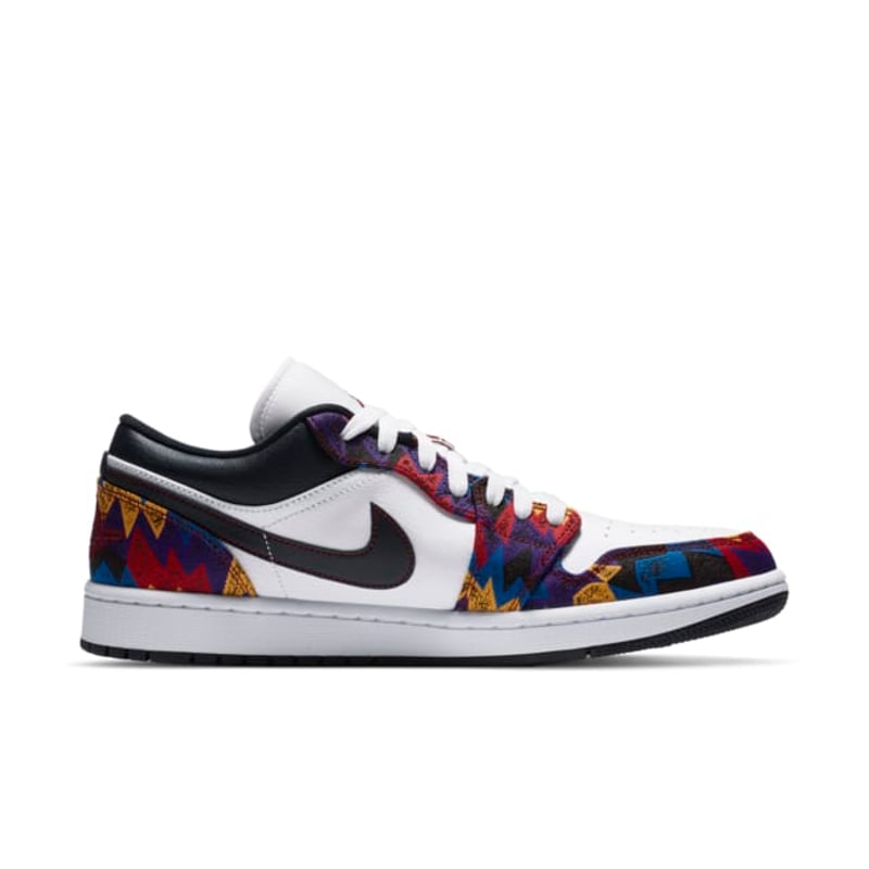 Jordan 1 Low SE CZ8659-100 03