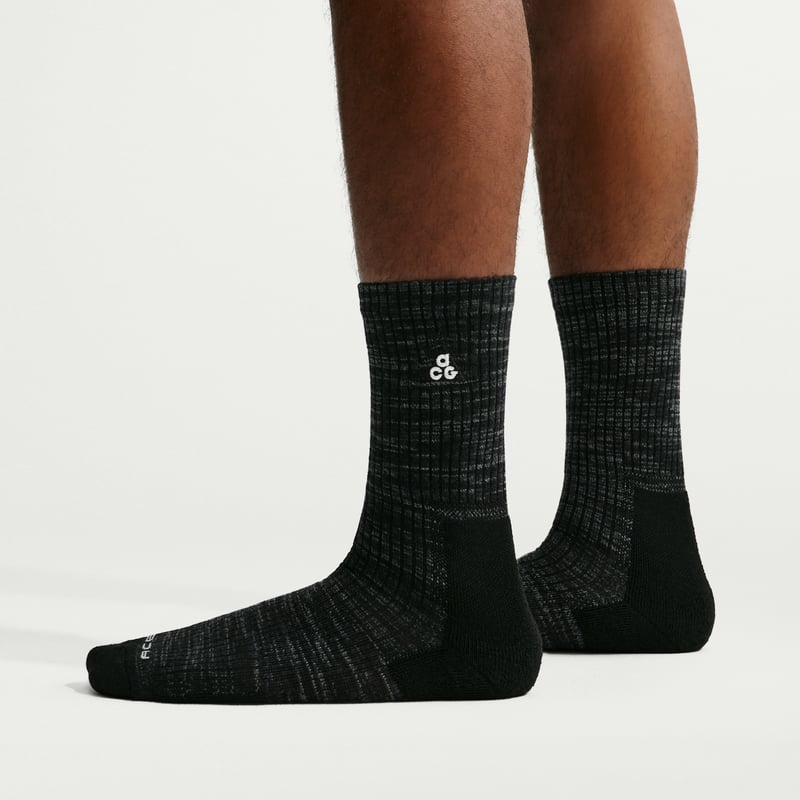 Nike ACG Everyday Cushioned Crew FB3341-011 01