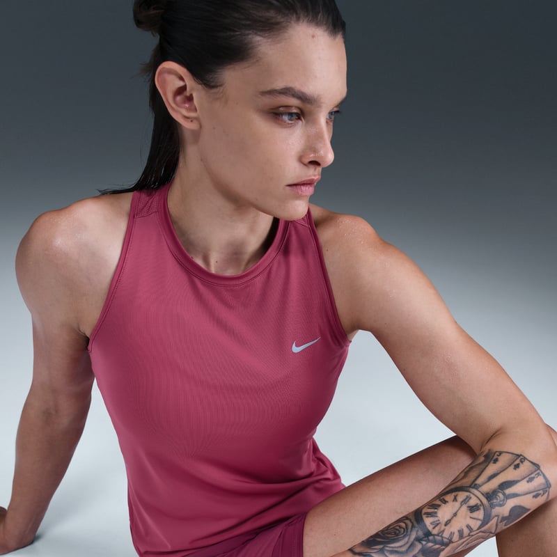 Nike Swift Dri-FIT HQ0620-634 03
