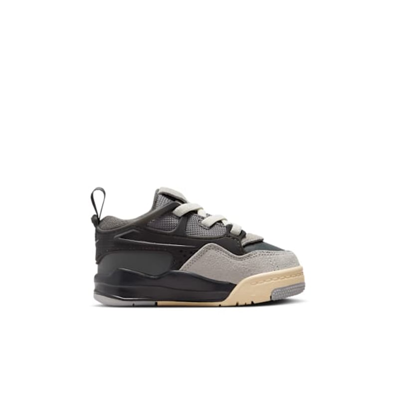 Jordan 4 RM FQ7937-002 03