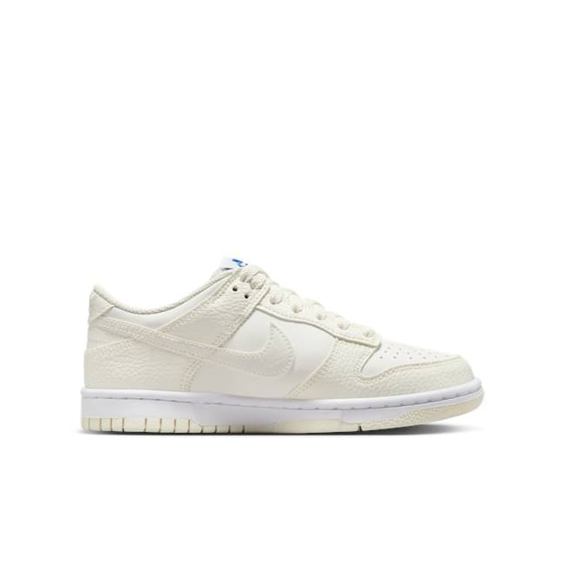 Nike Dunk Low SE FV7472-100 03