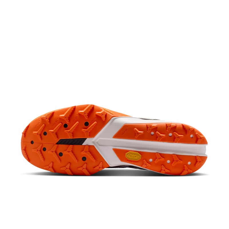 Trailová bežecká obuv Nike Kiger 10 "Summit White & Total Orange" | Muži | Vonkajšie | 02 | SPORTSHOWROOM