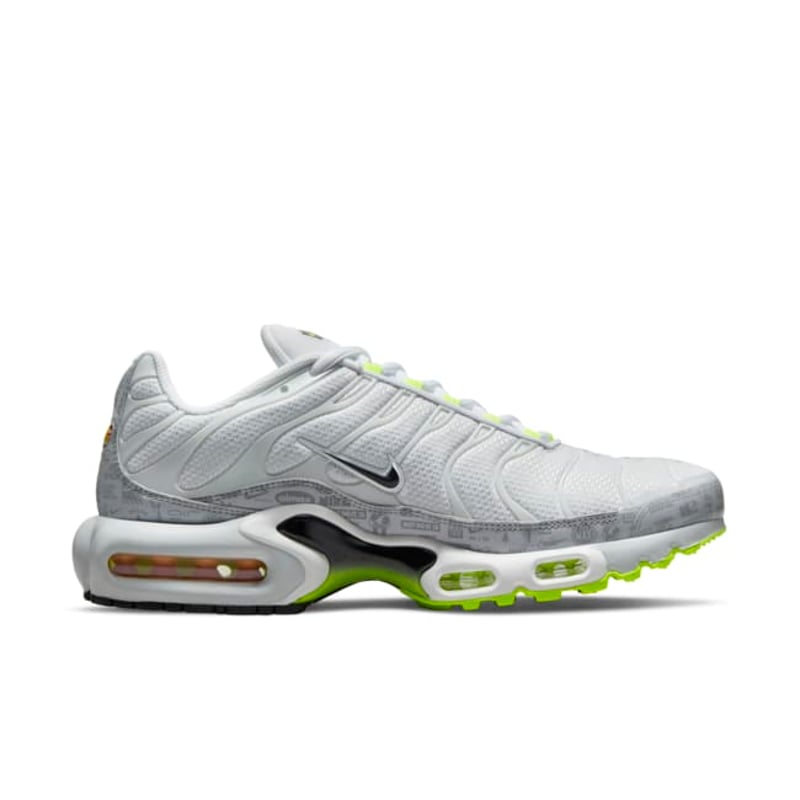Nike Air Max Plus DB0682-002 03