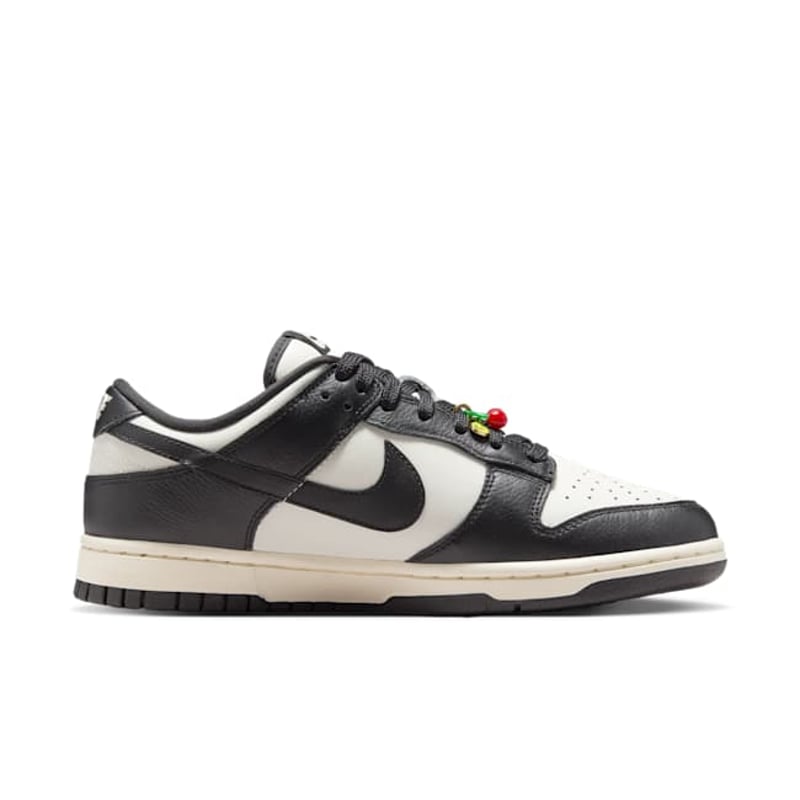 Nike Dunk Low SE ‘Cherry Charm Pack’ HQ7487-100 03