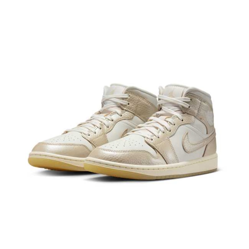 Jordan 1 Mid HV5159-100 05