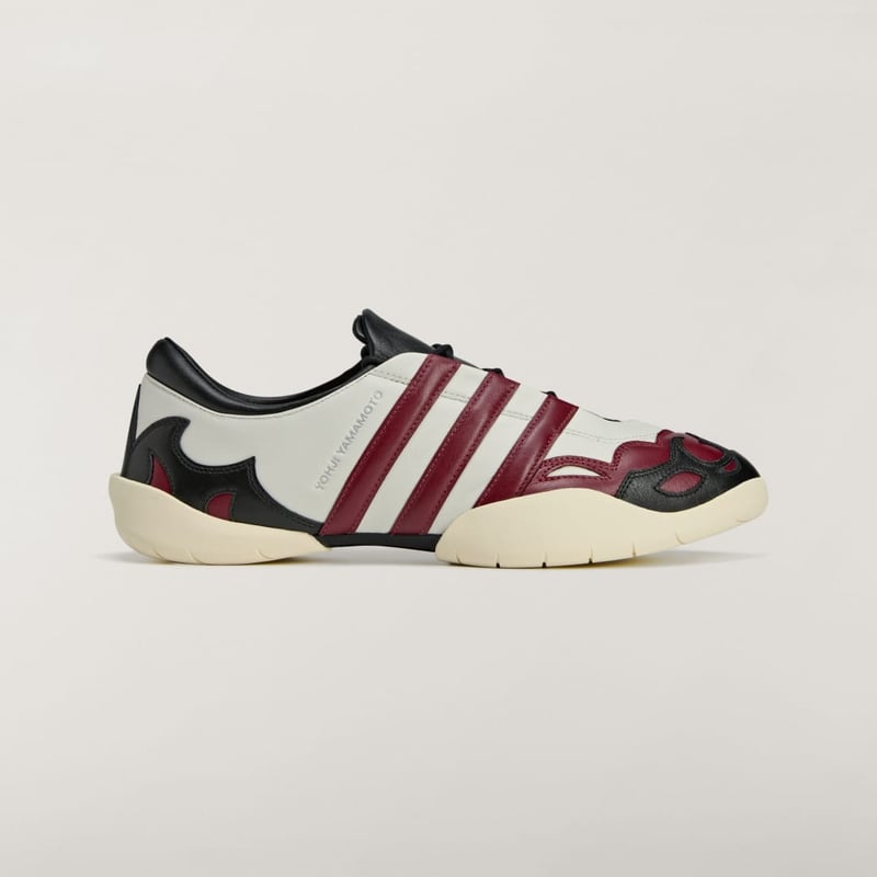 adidas Y-3 Regu 2002 JQ8824 01