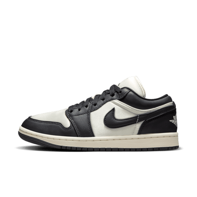 Jordan 1 Low SE FB9893-101 01