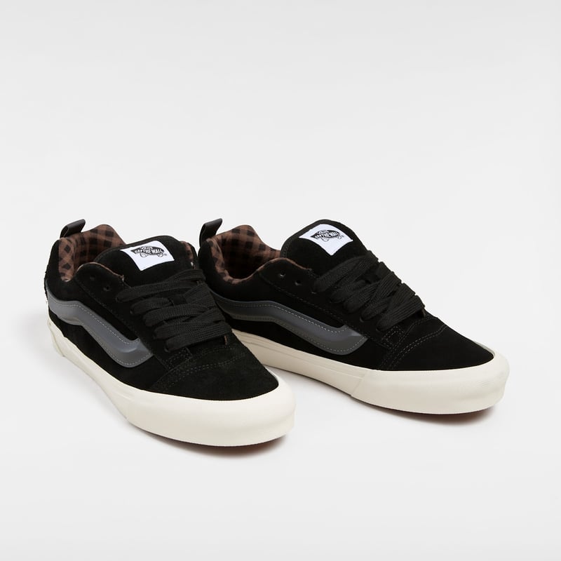 Vans Knu Skool VN000CS0239 02