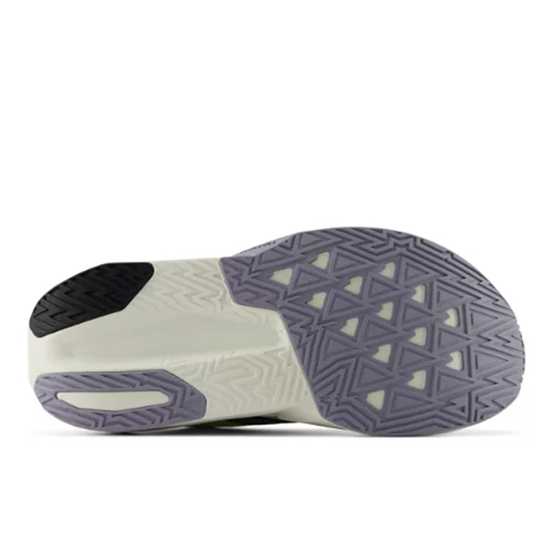Tekaški copati New Balance FuelCell Rebel v5 "Pistachio Butter & Sea Salt" | Ženske | Tek | 03 | SPORTSHOWROOM