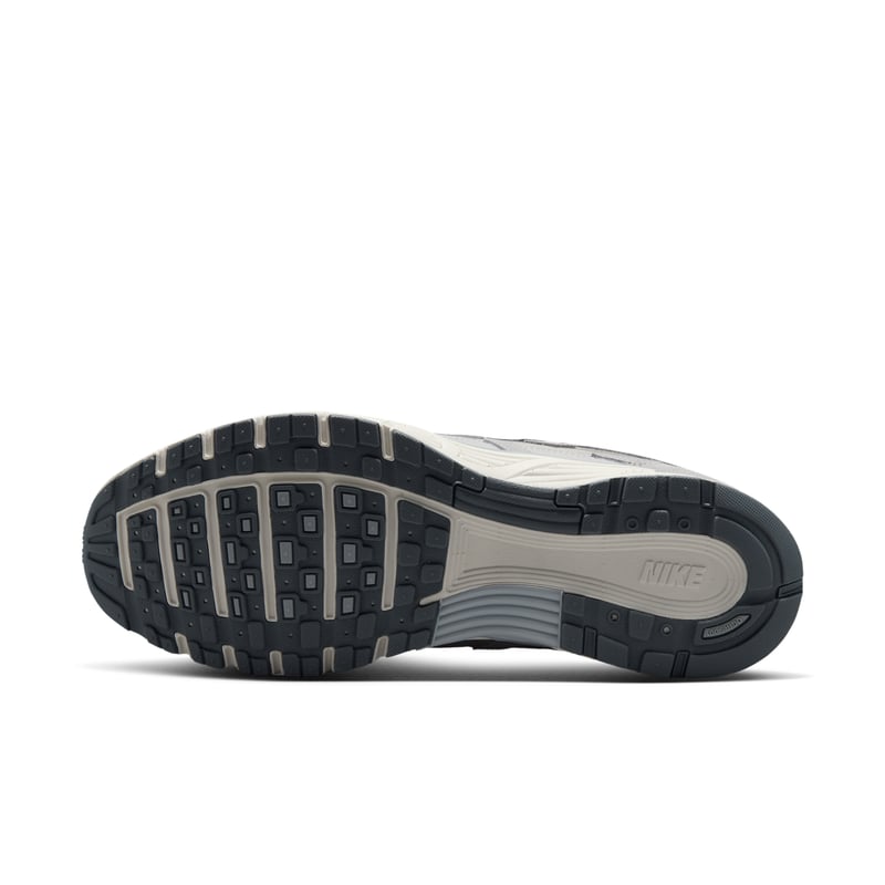 Nike P-6000 SE sneakers "Pure Platinum & Wolf Grey" | Herre | Sportstyle | 01 | SPORTSHOWROOM