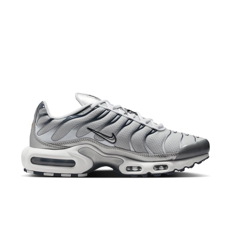 Nike Air Max Plus sneakers "Ashen Slate & Metallic Silver" | Dames | Sportstyle | 03 | SPORTSHOWROOM