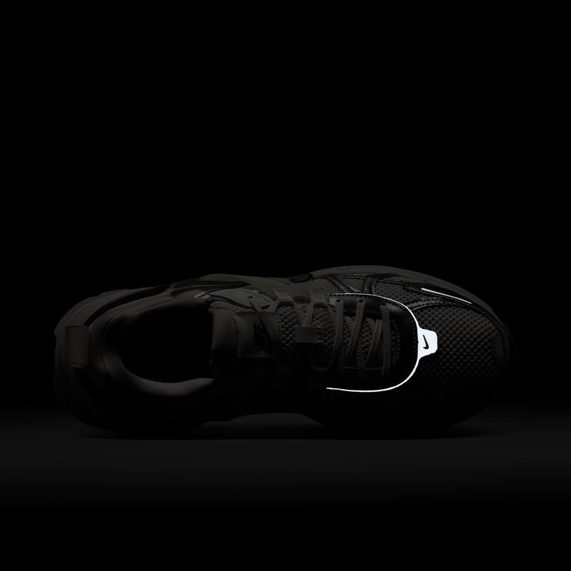 Nike V2K Run FD0736-010 09