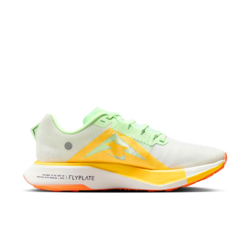 Nike Ultrafly DZ0489-102 03