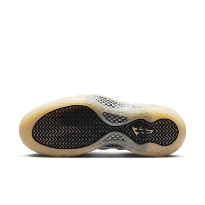 Nike Air Foamposite One FD5855-002 02