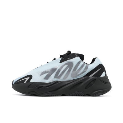 Yeezy Boost 700 MNVN GZ0711