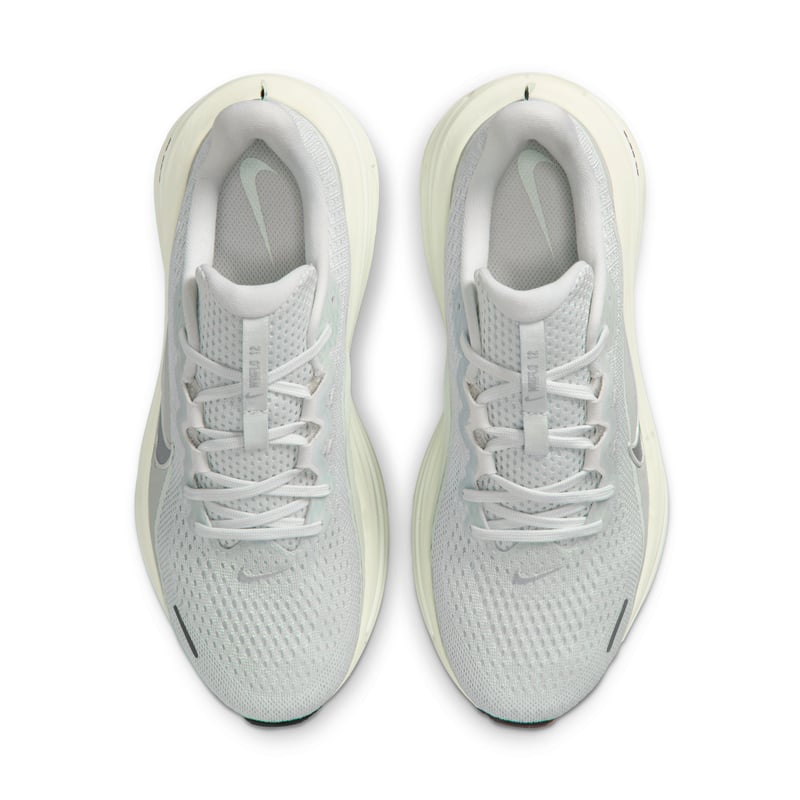 Nike Winflo 12 Laufschuhe "Off-White & Barely Green" | Damen | Laufen | 04 | SPORTSHOWROOM