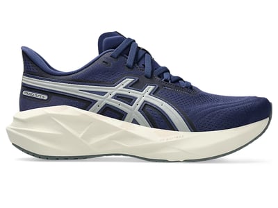 ASICS Novablast 5 ‘ASICS Track Club’ 1012B811-400