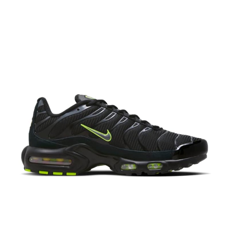 Nike Air Max Plus FQ2381-001 03