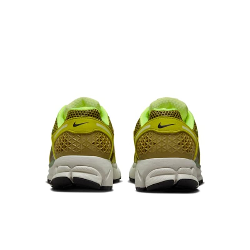 Nike Zoom Vomero 5 FJ4738-300 06