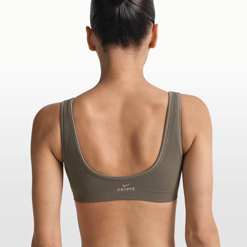NikeSKIMS Ribbed Seamless IU8300-279 02