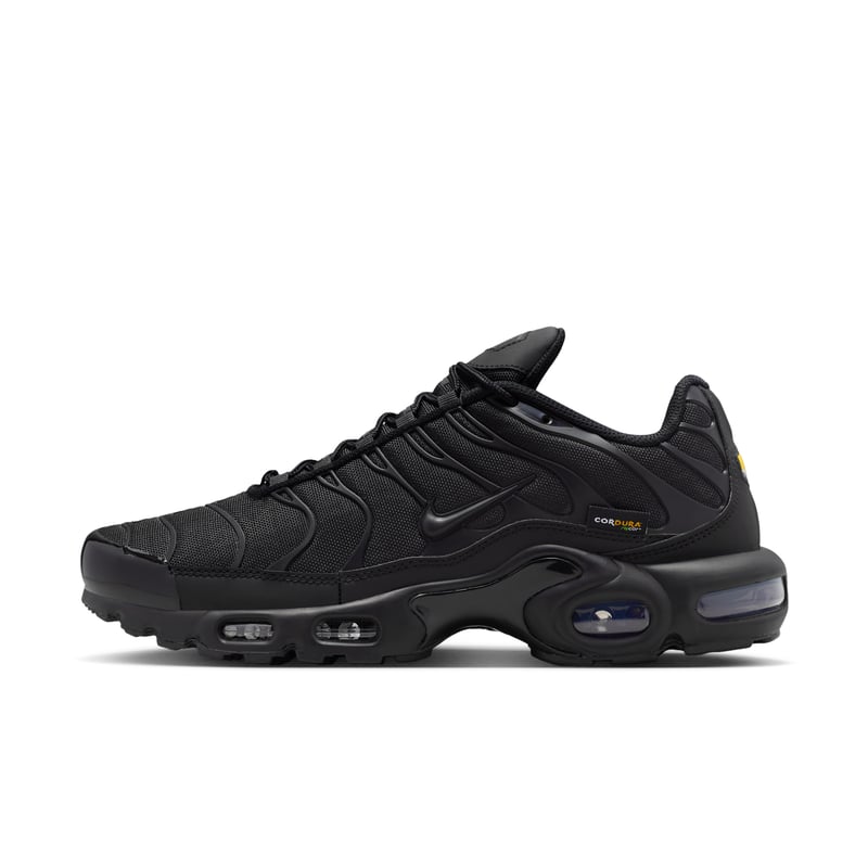 Superge Nike Air Max Plus Cordura "Triple Black" | Moški | Sportstyle | 01 | SPORTSHOWROOM