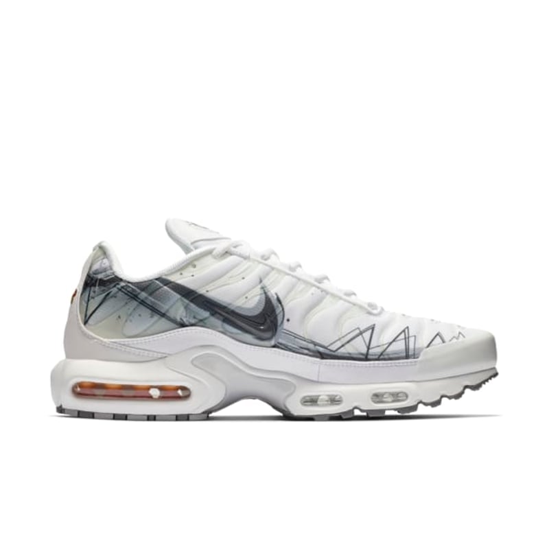 Nike Air Max Plus BV7826-100 03