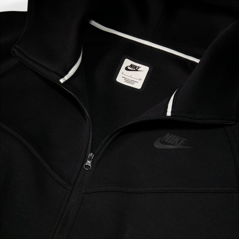 Nike Tech Fleece Windrunner FB8340-010 08