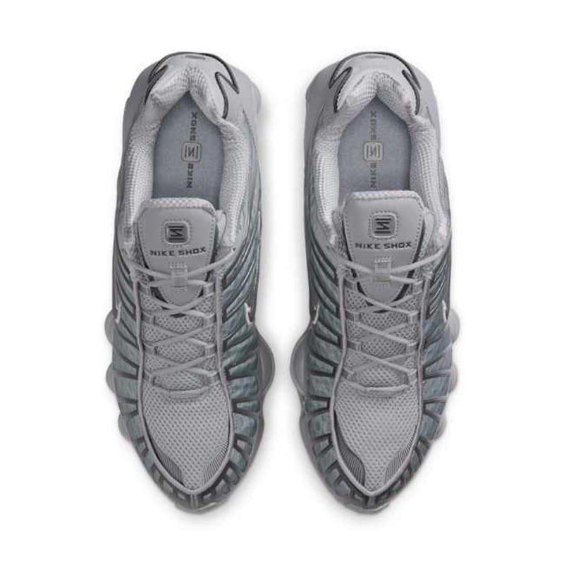 Nike Shox TL AV3595-015 04