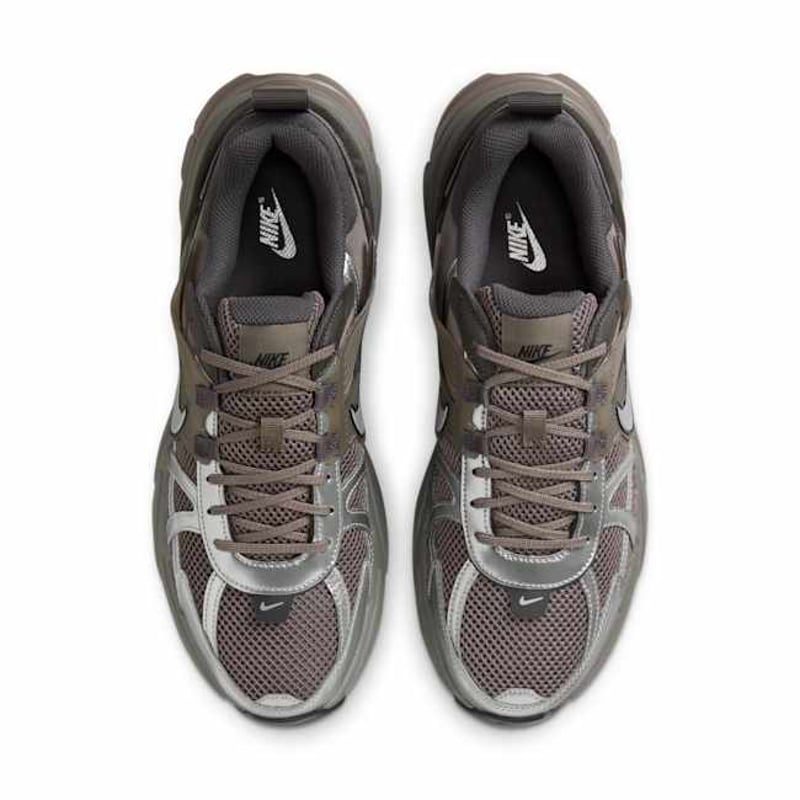 Nike V2K Run HQ1678-200 04