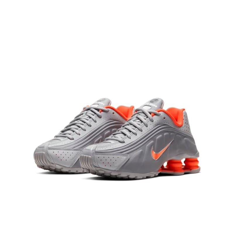 Nike Shox R4 CW2626-001 05